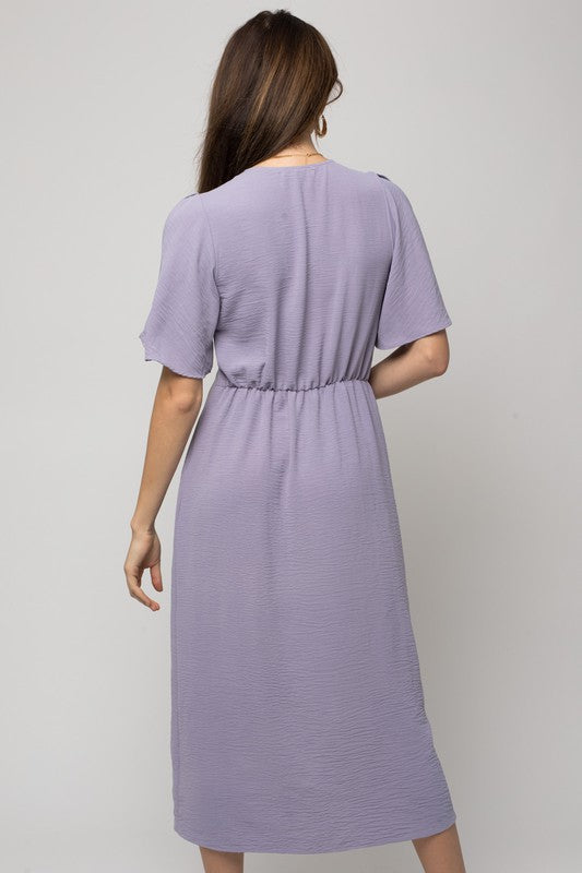 Gilli Solid V-Neck Knot Midi Dress