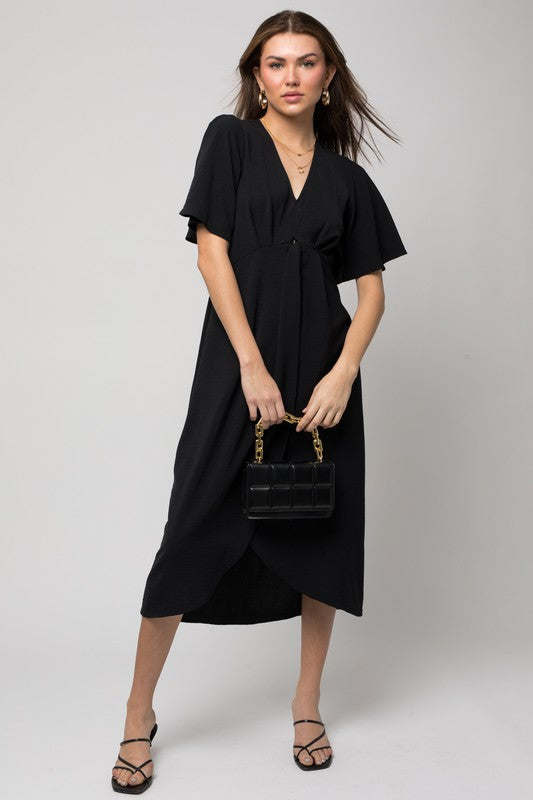 Gilli Solid V-Neck Knot Midi Dress