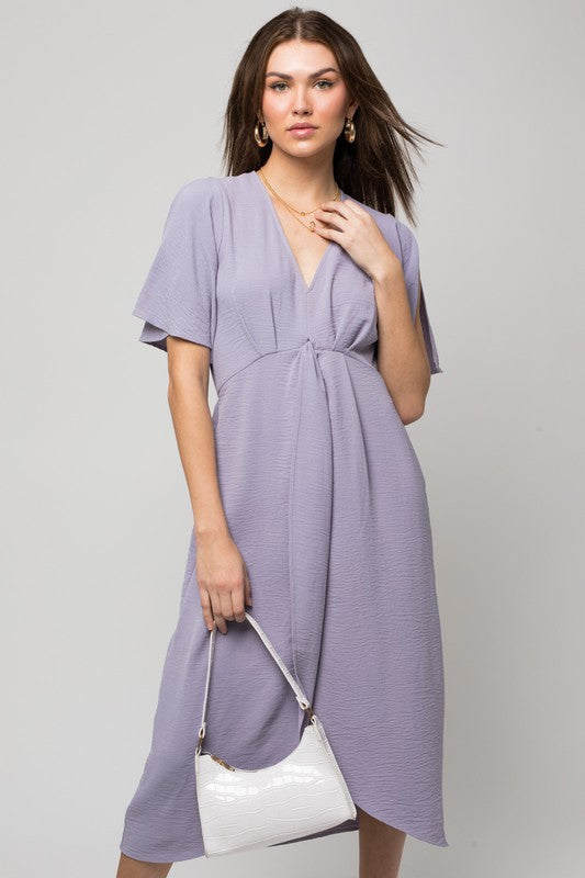 Gilli Solid V-Neck Knot Midi Dress