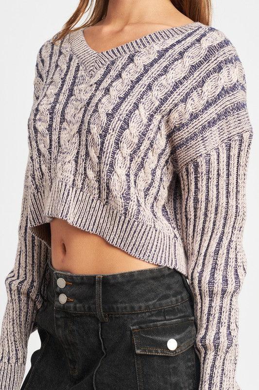 CONTRASTED CABLE KNIT SWEATER TOP - Sweater