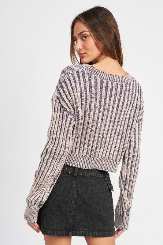 CONTRASTED CABLE KNIT SWEATER TOP - Sweater