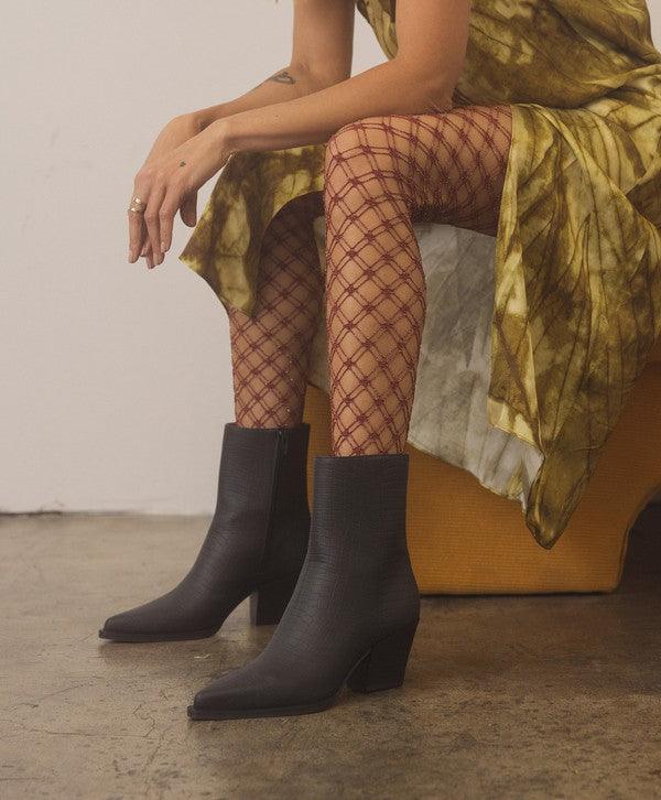 OASIS SOCIETY Miley - Alligator Print Booties - Boots