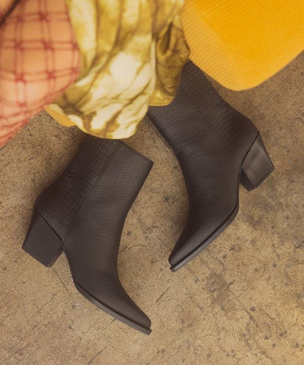 OASIS SOCIETY Miley - Alligator Print Booties - Boots