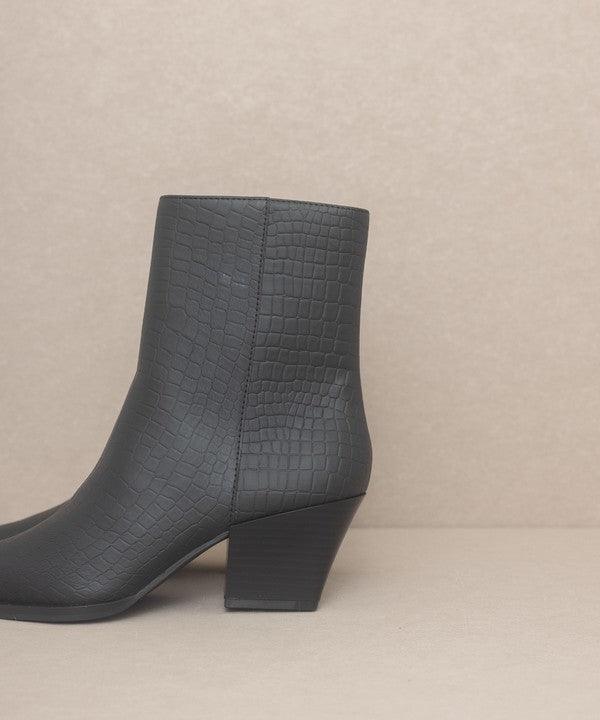 OASIS SOCIETY Miley - Alligator Print Booties - Boots