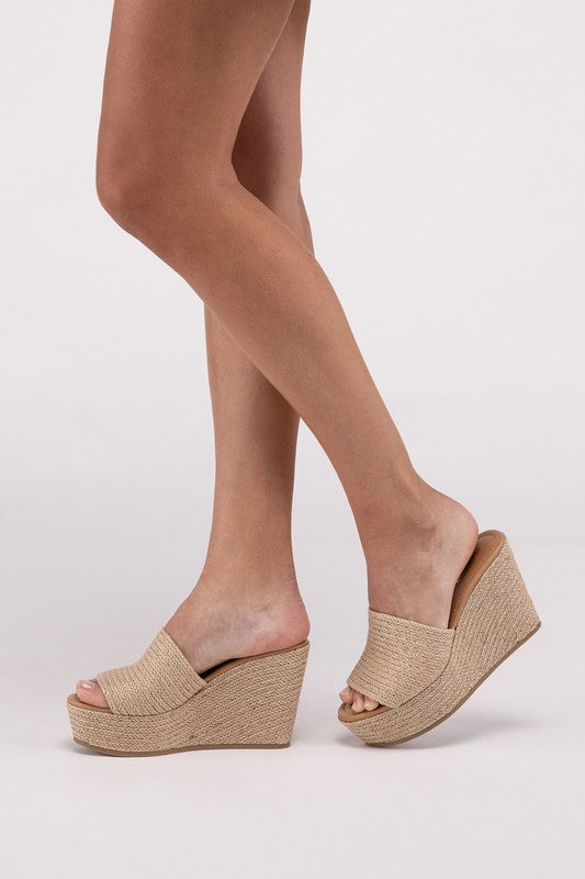 Fortune Dynamic Bounty-S Wedge Platform Heels