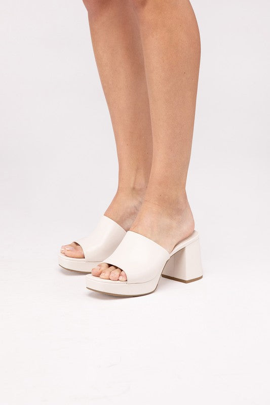 Fortune Dynamic ZAFER-Bone Mules Heel