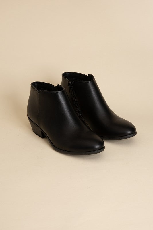 Mug Ankle Boots