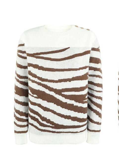 Zebra Round Neck Buttoned Sweater - Sweater