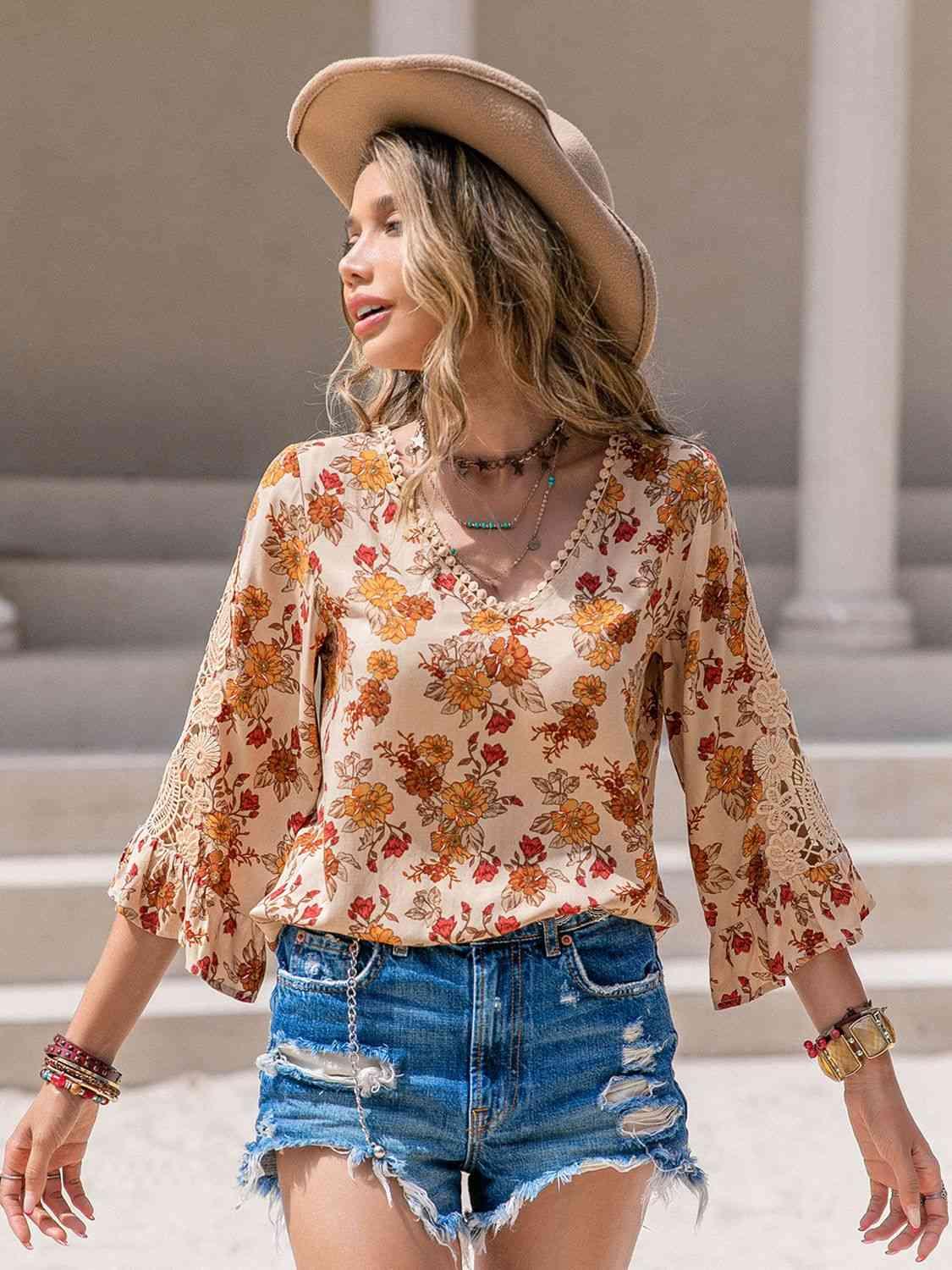 Floral V-Neck Spliced Lace Blouse - Blouse