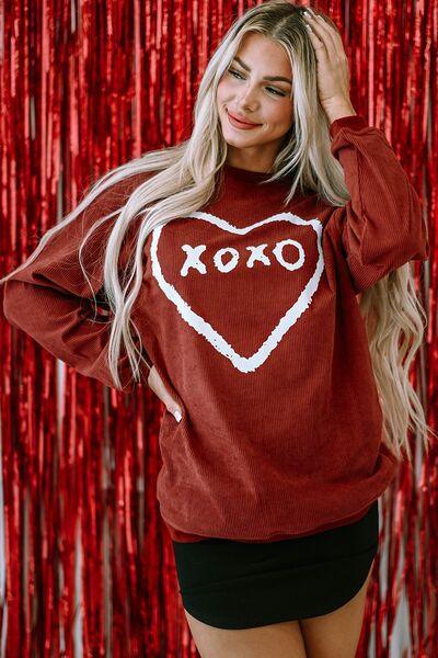 Heart XOXO Graphic Round Neck Sweatshirt - Sweatshirt