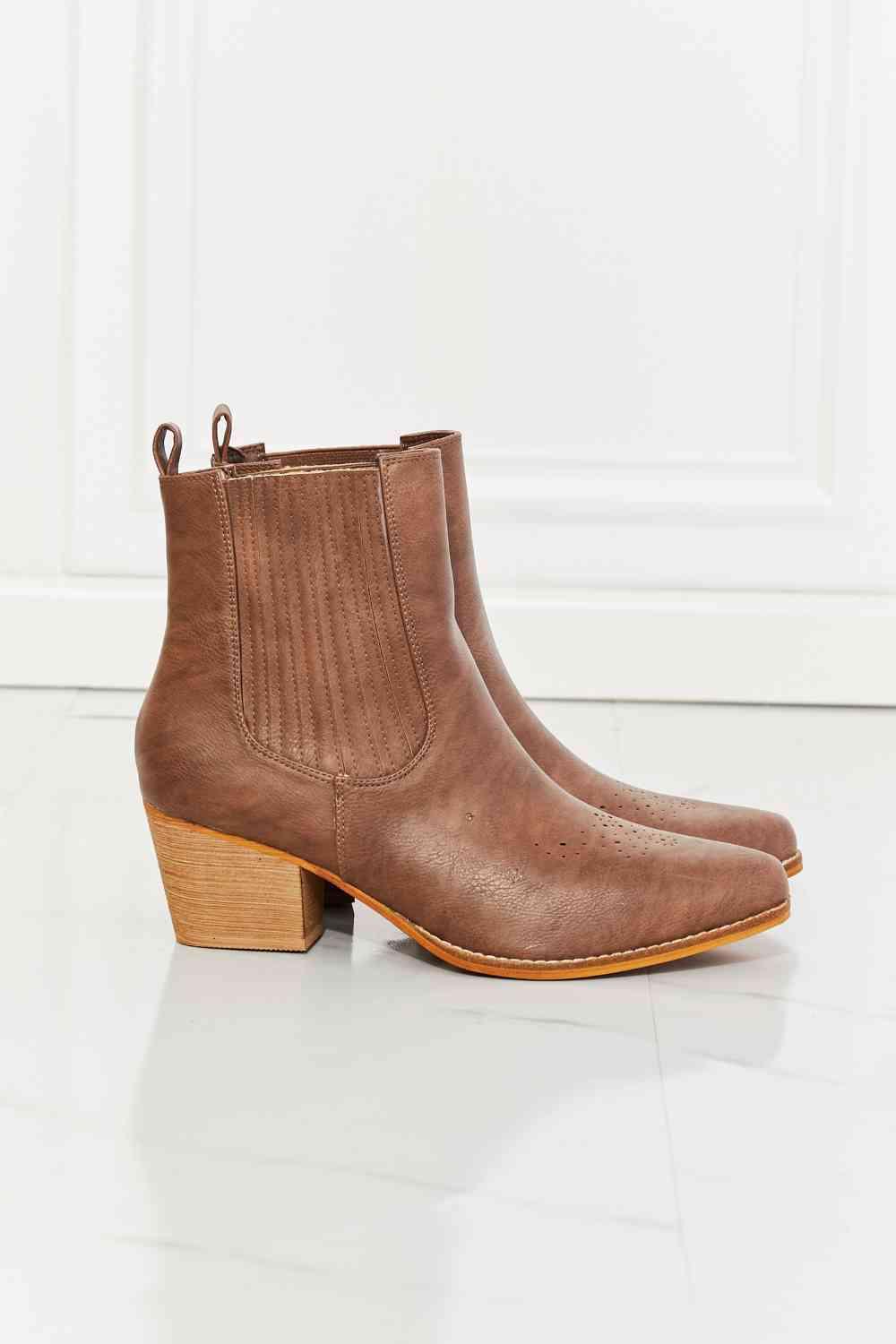 MMShoes Love the Journey Stacked Heel Chelsea Boot in Chestnut - Boots