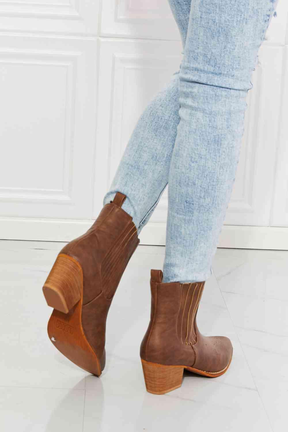 MMShoes Love the Journey Stacked Heel Chelsea Boot in Chestnut - Boots