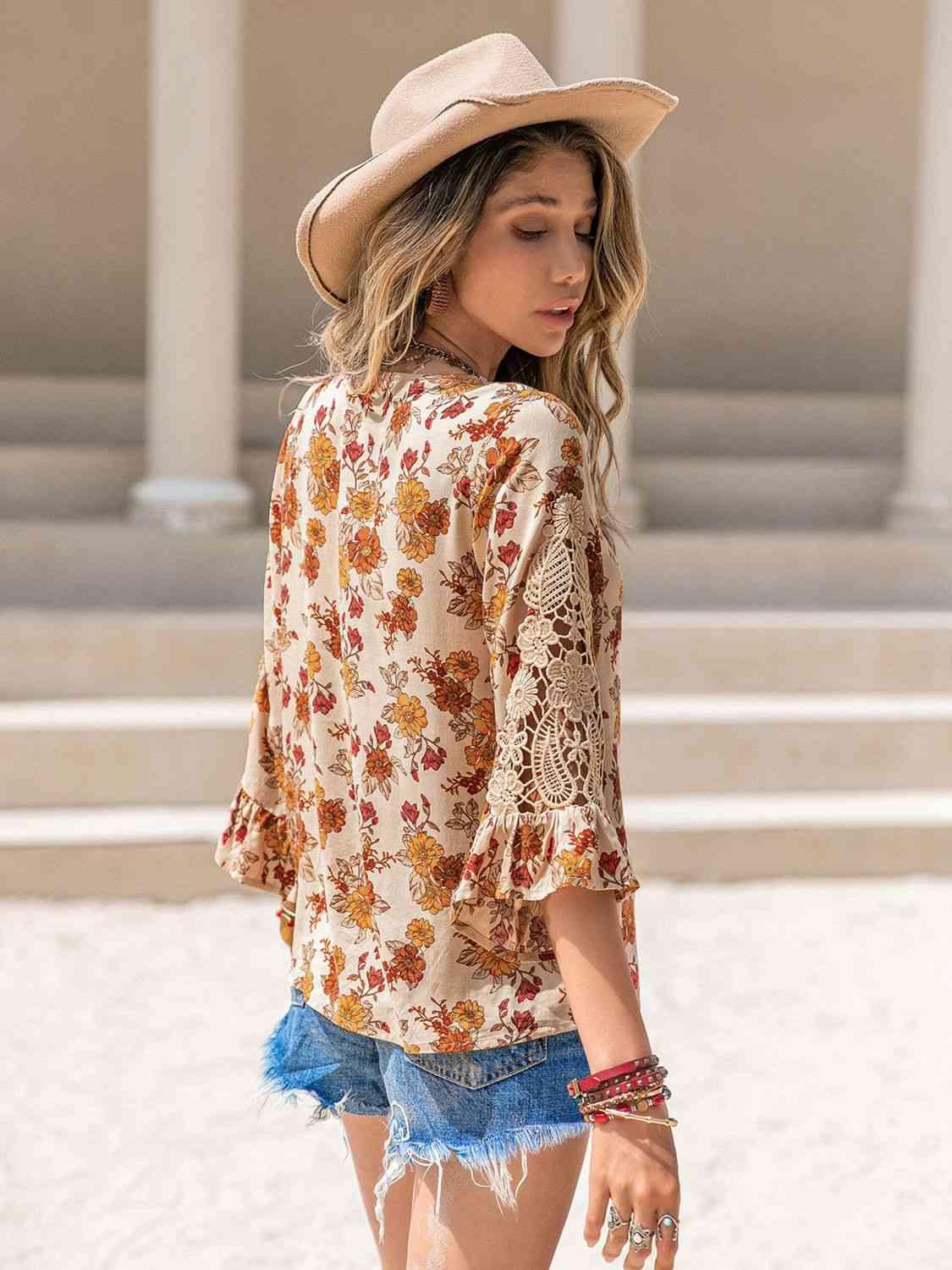 Floral V-Neck Spliced Lace Blouse - Blouse